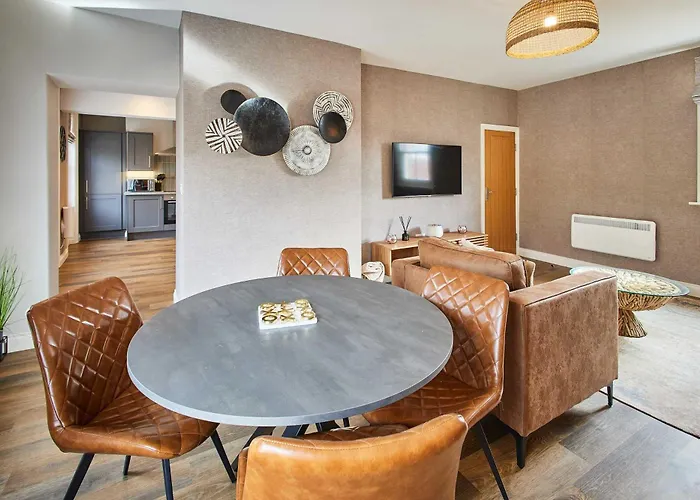 Host & - Baxtergate Whitby